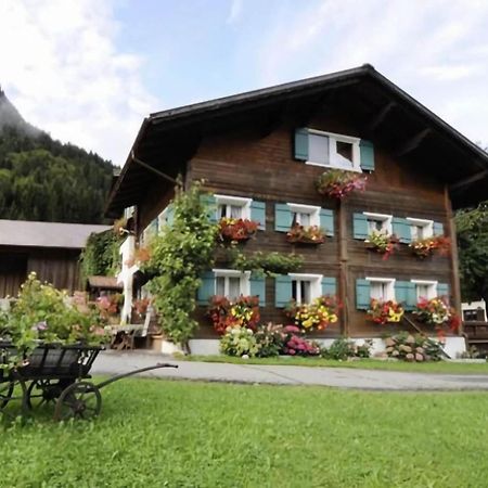 Comfortable Holiday Home With Garden In Voralberg Sankt Gallenkirch Kültér fotó