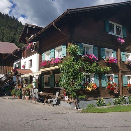 Comfortable Holiday Home With Garden In Voralberg Sankt Gallenkirch Kültér fotó